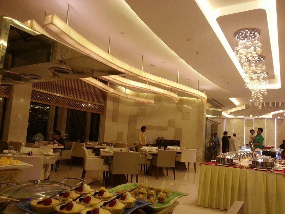 Hotel Babylon International Raipur  Bagian luar foto