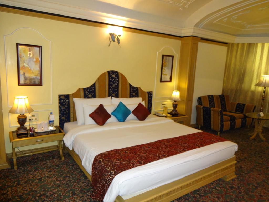 Hotel Babylon International Raipur  Bagian luar foto