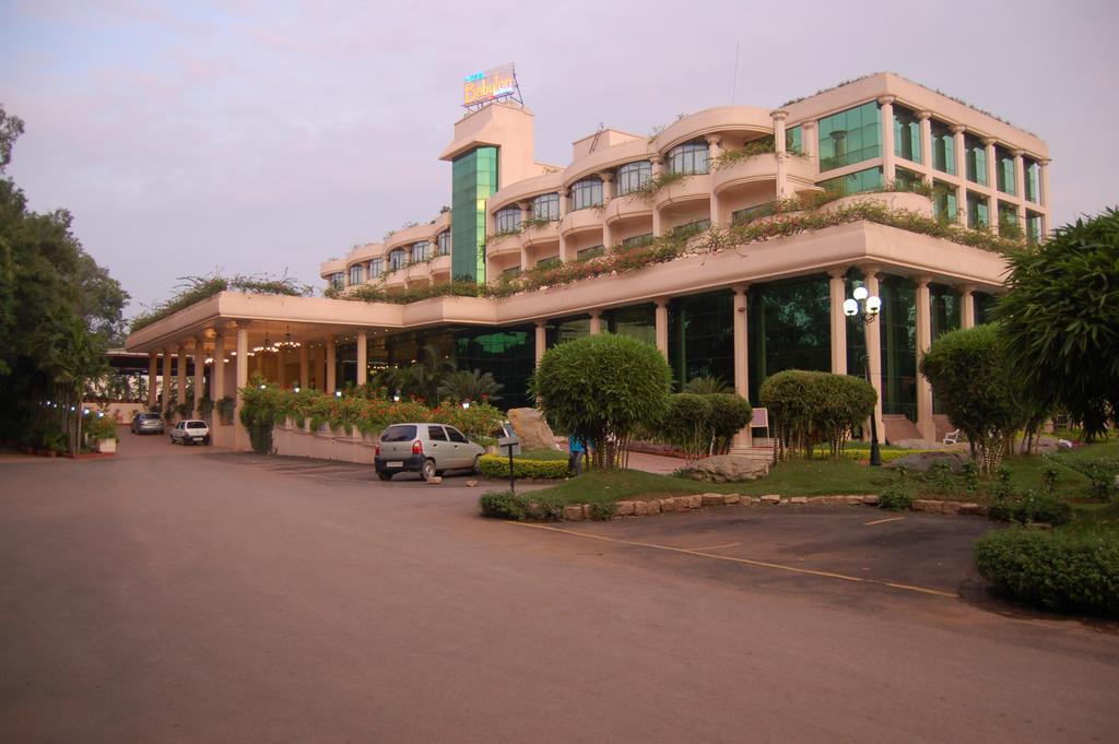 Hotel Babylon International Raipur  Bagian luar foto