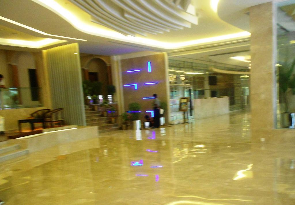 Hotel Babylon International Raipur  Ruang foto