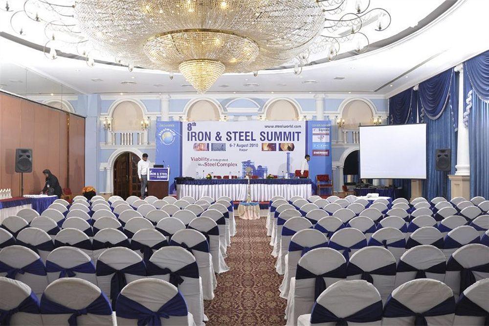 Hotel Babylon International Raipur  Bagian luar foto