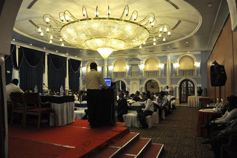 Hotel Babylon International Raipur  Bagian luar foto