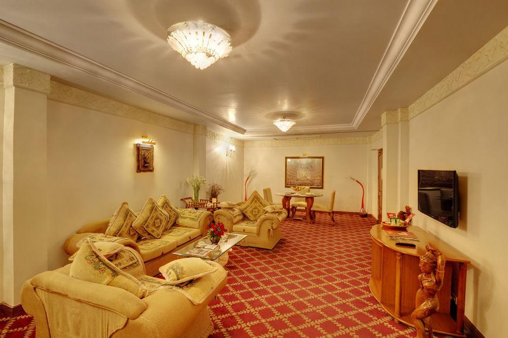 Hotel Babylon International Raipur  Bagian luar foto