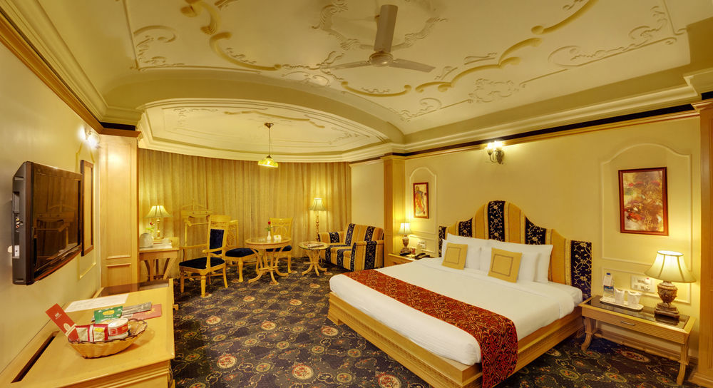 Hotel Babylon International Raipur  Bagian luar foto