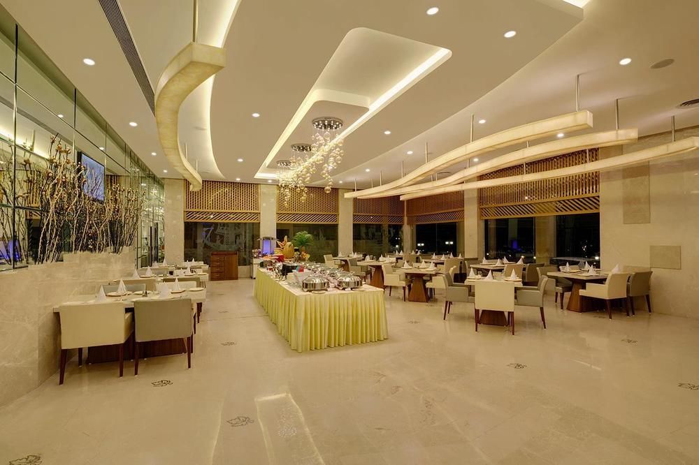 Hotel Babylon International Raipur  Bagian luar foto