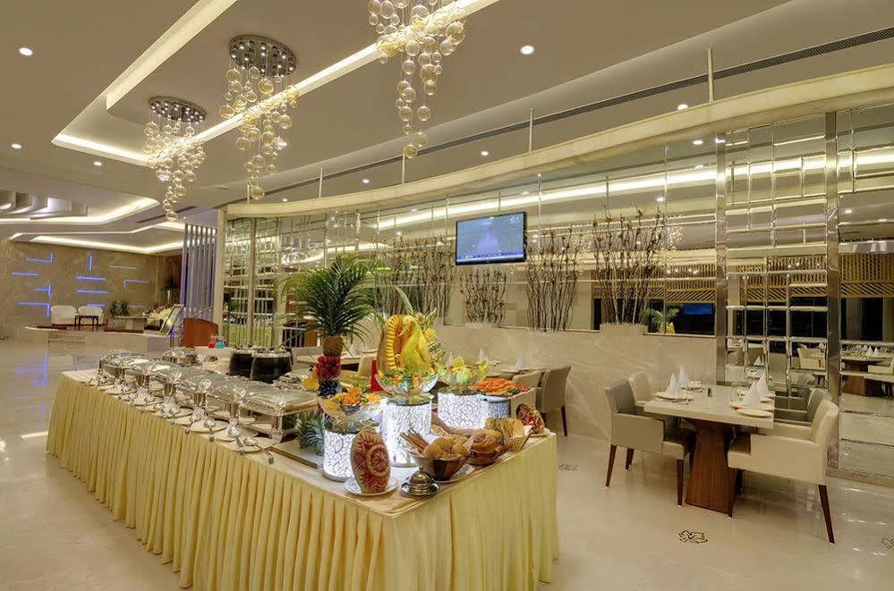 Hotel Babylon International Raipur  Bagian luar foto